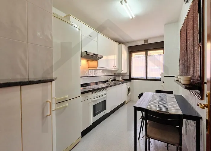 Appartement Verdemar - Con Plaza De Garaje A 5 Min Del Centro. Oviede